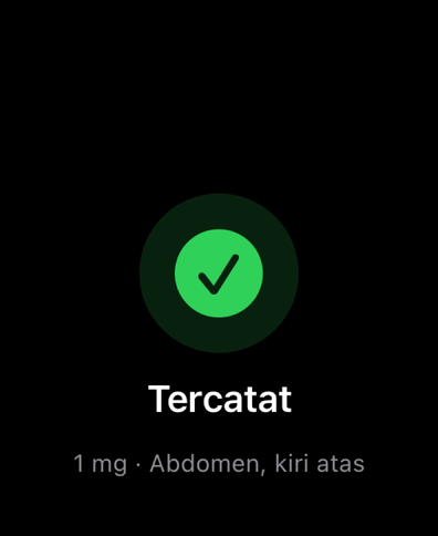 Dial di Apple Watch mengonfirmasi dosis tercatat dengan tanda centang serta menampilkan jumlah dan lokasi suntikan